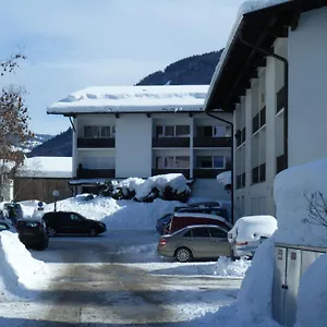 Next To Zwoelferkogel By Hermann Weiss , Saalbach-Hinterglemm Oostenrijk
